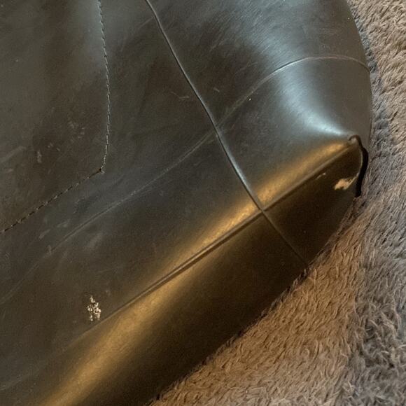 English Retreads Recycled Rubber Tote Bag - Picture 5 of 6